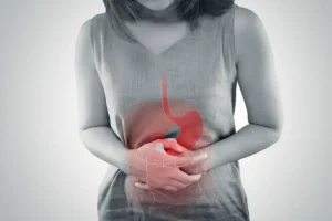 Biologa nutrizionista a Milano in consulenza su dieta personalizzata per gonfiore addominale